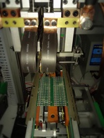 TWSL-1500 Fonction de soudage par points automatique de batterie de téléphone intelligent PCB Caractéristiques Machine de soudage de batterie de téléphone portable PCB