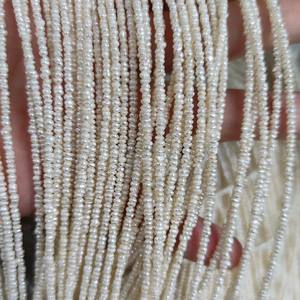 Perle de pain en perle d'eau douce naturelle 2-2,5 mm, mini perle plate blanche avec trou central, forme de pomme de terre, couleur rose pour la décoration DIY - Product Image 1