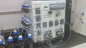 <span class=keywords><strong>Synthétiseur</strong></span> biomédical d'oligonucléotide de haute qualité standard d'UE pour le laboratoire ou l'industrie pour le laboratoire ou l'industrie - Product Image 6