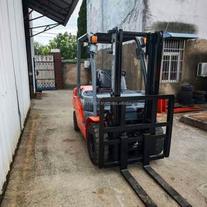 Used 2.5 Ton for FD25 <b>Forklift</b> Two Stage Mast Offroad Diesel with Hydraulic Side Shifter and 3m Lowered Fork Height - Product Image 4