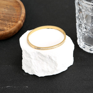 Pulsera de Acero de Titanio Color Oro Rosa para Parejas, Directo de Fábrica, Brazalete para Hombre y Mujer, Joyería de Moda para Regalo de San Valentín o Cumpleaños - Product Image 3