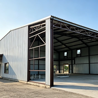 Entrepôt économique à ossature métallique préfabriquée, galvanisé, anti-rouille, avec parois en panneaux sandwich