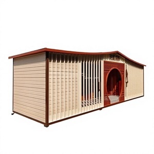 Casa Contenedor de Estilo Asiático con Espacio de Vivienda Rectangular, Puerta Arqueada y Diseño de Listones Verticales - Product Image 1