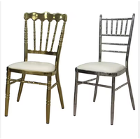 Vente en gros de chaises empilables à bas prix Charivari pour événement, chaises Napoléon Chiavari de haute qualité