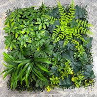 Panneau mural vert artificiel naturel mixte avec lys calla et fougère pour décoration de salon et fond photo de mariage