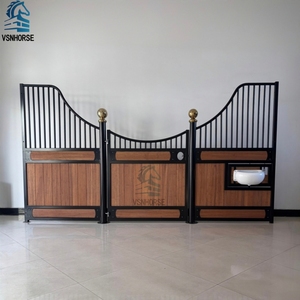 Vente d'<span class=keywords><strong>abri</strong></span> <span class=keywords><strong>mobile</strong></span> pour chevaux de style européen, permanent et extérieur, avec toit et structure en acier galvanisé. - Product Image 1
