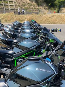Kawasaki <span class=keywords><strong>Ninja</strong></span> <span class=keywords><strong>H2</strong></span> - Superbike haute performance <span class=keywords><strong>1000</strong></span> cm³ 4 cylindres à vendre - Product Image 4