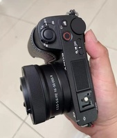 Appareil photo numérique sans miroir Sony ZV-E10 II + objectif 16-50 mm II 4K d'occasion pour vlogs et tournages vidéo