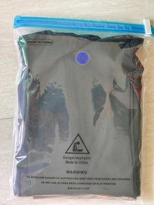 Sacs de rangement scellés sur mesure, très demandés, sacs à fermeture éclair pour l'espace de rangement, sacs d'emballage en plastique pour vêtements et literie. - Product Image 6