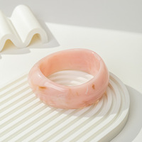 Bracelet en résine géométrique irrégulier rose, style frais et tendance, haut de gamme, pour l'Europe et les États-Unis