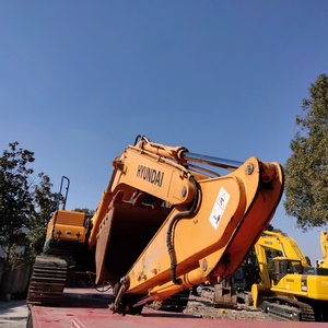 Excavadora Hyundai 260LC-9S de Segunda Mano de Alta Calidad, Equipada con Características de Seguridad Avanzadas y Control Fácil de Usar - Product Image 2
