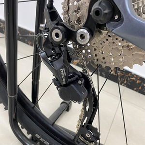 Bicicleta <span class=keywords><strong>de</strong></span> Montaña <span class=keywords><strong>de</strong></span> <span class=keywords><strong>fibra</strong></span> <span class=keywords><strong>de</strong></span> <span class=keywords><strong>carbono</strong></span> para hombre, peso neto <span class=keywords><strong>de</strong></span> 10,7 kg, 29er, 24 velocidades, OEM, <span class=keywords><strong>29</strong></span> pulgadas, barata - Product Image 4