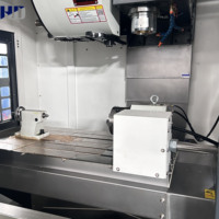 Centre d'usinage vertical CNC VMC855 pour le fraisage de pièces métalliques de précision
