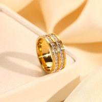 Bagues d'éternité classiques en acier inoxydable plaqué or 18 carats pour couple, serties de zircons cubiques taille princesse, empilables, résistantes au ternissement, pour mariage