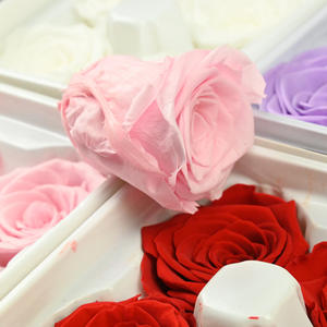 8 pz/scatola conservati Rose immortali di grado B di 4-5CM diametro fai da te decorazione di nozze natale fiore eterno materiale di vita - Product Image 4