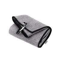 Accessoires de golf de qualité supérieure Serviette de golf en microfibre colorée Serviettes de golf à motif gaufré avec logo personnalisé avec bordure noire