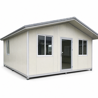 Maison mobile préfabriquée et toit en métal incliné pour unité d'hébergement en parc de vacances
