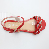 Sandales décontractées pour femmes Sandales tressées croisées Sandales de plage à bout ouvert pour femmes Nouveau design Diamant Chaussures bon marché pour femmes