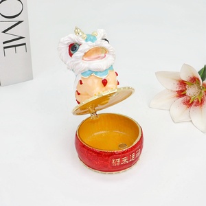 กล่องเครื่องประดับเคลือบเงา SHINNYGIFTS ลายสิงโตจีน, กล่องใส่ของกระจุกกระจิกคริสตัลเพ้นท์มือ, ของตกแต่งเสริมฮวงจุ้ยนำโชคสำหรับของขวัญปีใหม่ - Product Image 6