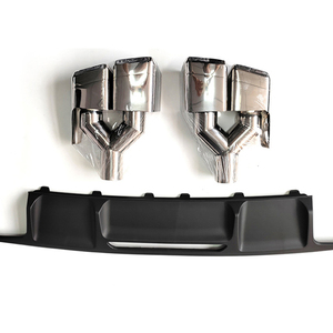 Diffusore Posteriore W218 con Terminale Sportivo in Nero Lucido/Look Carbonio per <span class=keywords><strong>Mercedes</strong></span> CLS63 W218 2012-2017 (Sostituzione) - Product Image 2