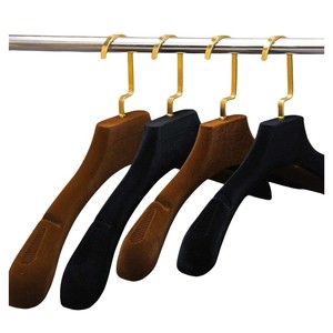 Cintre à épaules large noir haut de gamme Bestiform modèle YH en plastique ABS brillant avec revêtement floqué, personnalisé pour vêtements de scène et de spectacle, pour l'exportation de vêtements féminins - Product Image 1