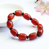 Bracelets de pierres précieuses en forme de baril de pierres précieuses Bracelets de perles de calcédoine en gros Bracelets de perles d'agate rouge de pierre de bijoux