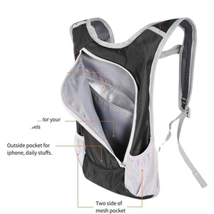 MUESTRA GRATUITA Mochila de Hidratación Ligera con Bolsa de Agua de 2L para Hombres y Mujeres - Product Image 4
