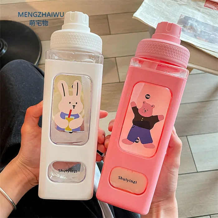 सबसे सस्ता उत्पाद दैनिक उपयोग प्लास्टिक की पानी की कप बच्चों के लिए कार्टून प्यारा उच्च क्षमता 700 ml गर्मियों में ठंडा खेल पेय की बोतल