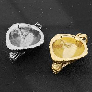 สร้อยคอจี้รูปหมาป่าสำหรับผู้ชาย ทำจากสแตนเลส 316 ชุบทอง 18K สไตล์นอร์ดิกไวกิ้ง จี้และเครื่องประดับแฟชั่นสำหรับผู้ชาย - Product Image 4