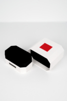 Boîte cadeau cylindrique rigide en carton blanc personnalisée en gros avec poignée en cuir pour emballage de luxe de thé et de vin