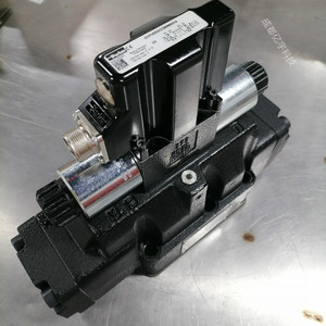 วาล์วควบคุมทิศทางแบบสัดส่วน Parker รุ่น D91FBE01HC1NF00 - Product Image 2