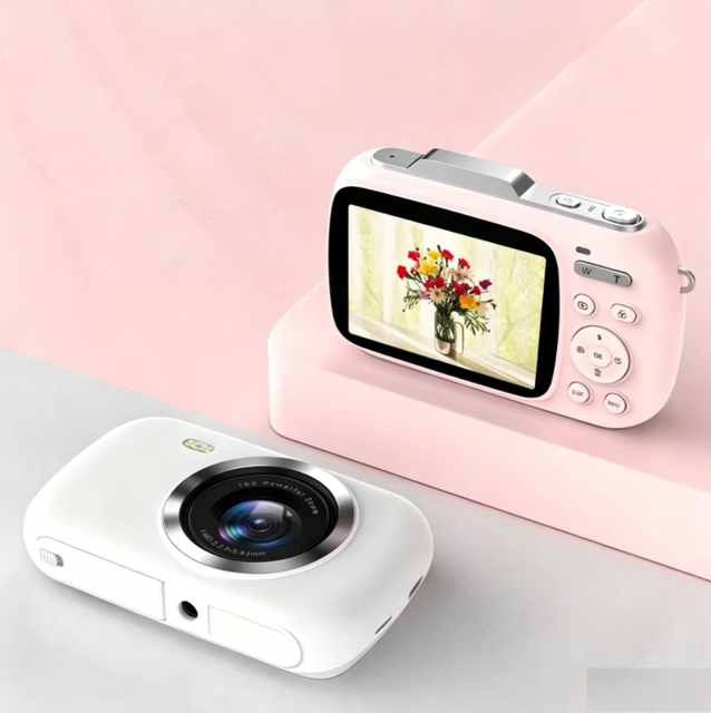 Multicolor Portable Mini Digital Camera, HD Macro Shooting Digital Video Camera Children Birthday Gift for Outdoor Travel