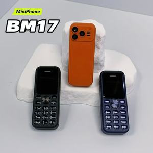 Téléphone portable mini BM17 <span class=keywords><strong>le</strong></span> <span class=keywords><strong>plus</strong></span> <span class=keywords><strong>petit</strong></span> <span class=keywords><strong>au</strong></span> <span class=keywords><strong>monde</strong></span>, ultra-compact GSM, format de poche, téléphone de secours, prix d'usine en gros - Product Image 2