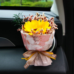 Bouquet de fleurs de luxe personnalisé décoration automatique pour voitures fleurs douces sèches dans une boîte cadeau en verre pour décorations de sortie de voiture - Product Image 6