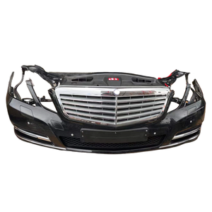 2009-2016 para <span class=keywords><strong>Mercedes</strong></span> Clase <span class=keywords><strong>E</strong></span> W212 Kit de parachoques delantero ABS negro con recortes de luz antiniebla para nuevos modelos antiguos E200LE300LE180LE260L - Product Image 2