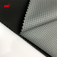 Tela de Chaqueta Softshell Impermeable, Cortavientos y Transpirable de 3 Capas, con Membrana de TPU Laminada sobre Nylon Ripstop y Spandex, 100% Poliéster