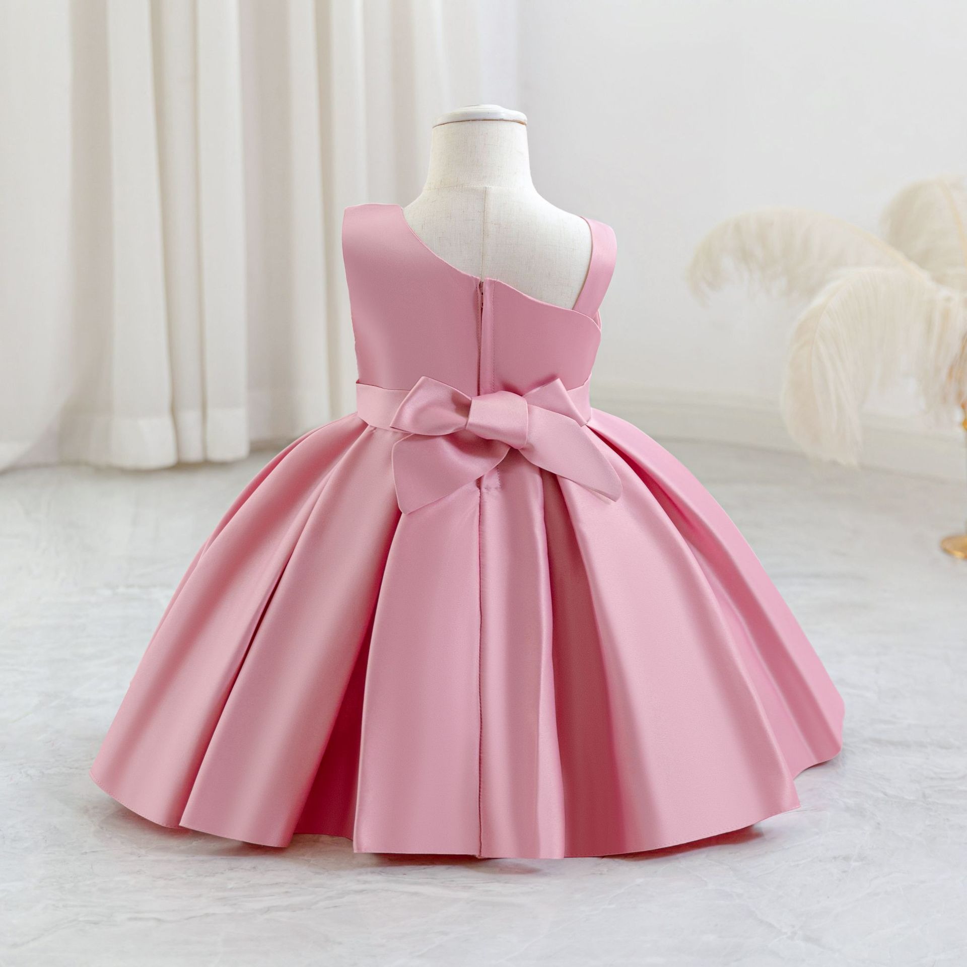 Sleeveless Satin Baby Girls' First Birthday Dress, Princess Party Outfit  for Toddlers 1-3 Years with Fluffy Bow, Knee-Length