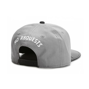 1-0031 Cappello da sole con visiera piatta in vinile con motivo a dita, stile hip hop, per adulti, modello europeo-americano - Product Image 2