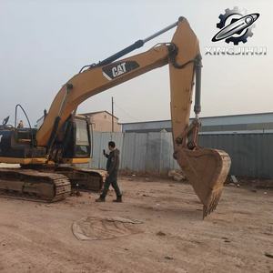 Excavatrice Caterpillar 323D2L de 23 tonnes, d'occasion, de marque japonaise, moteur CAT, excavatrice sur chenilles, d'occasion, de grande taille, provenant du Japon. - Product Image 4