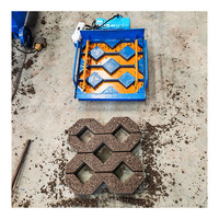 Machine à fabriquer des blocs de béton à bas prix Hongfan pour usage domestique, simple d'utilisation, pour la fabrication de briques creuses et de pavés.