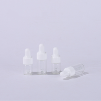 Vente en gros de flacons compte-gouttes en plastique transparents miniatures pour voyages, échantillons, huiles essentielles, flacons en verre