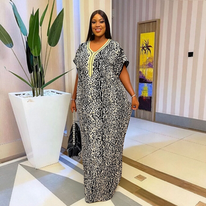 <span class=keywords><strong>Robe</strong></span> Abaya Léopard Femme Africaine Style Décontracté Col V Tissu Anti-Plis Manches Courtes Broderie Graphique Folklorique - Product Image 1