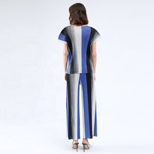 Nuovo estivo da donna con stampa a righe blu nero + bianco abito da donna con <span class=keywords><strong>pantaloncini</strong></span> pantaloni Casual 2020 - Product Image 4
