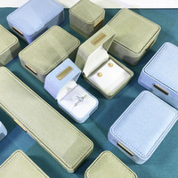 Boîte à bijoux de luxe élégante et tendance, directement de l'usine, étui de rangement haut de gamme pour accessoires précieux