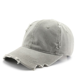 Gorras de Béisbol Estilo Streetwear Desgastadas - Look Moderno y Desgastado Combinado con un Ajuste Cómodo para Uso Diario - Product Image 1