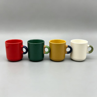 Mini tasse à expresso rouge de 4,5 oz avec poignée noire, petite tasse à cortado