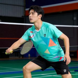 T-shirt de sport à manches courtes unisexe en polyester respirant à séchage rapide, personnalisable avec logo, pour badminton et tennis - Product Image 5