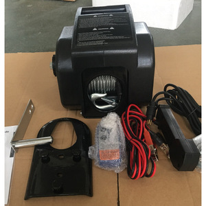 Cabrestante Eléctrico 12V CC con Cable de Acero de 8 mm, 1.5 kW, Montaje Atornillado y Control Remoto con Cable para Remolque de Barco y Anclaje - Product Image 1