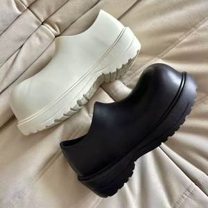 Zapatos de tacón alto con suela gruesa de EVA para mujer, botas de lluvia, zapatos que aumentan la altura - Product Image 3