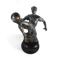 Trophées personnalisés en résine artificielle joueur d'événement sportif de football MVP pour décoration de bureau et cadeau